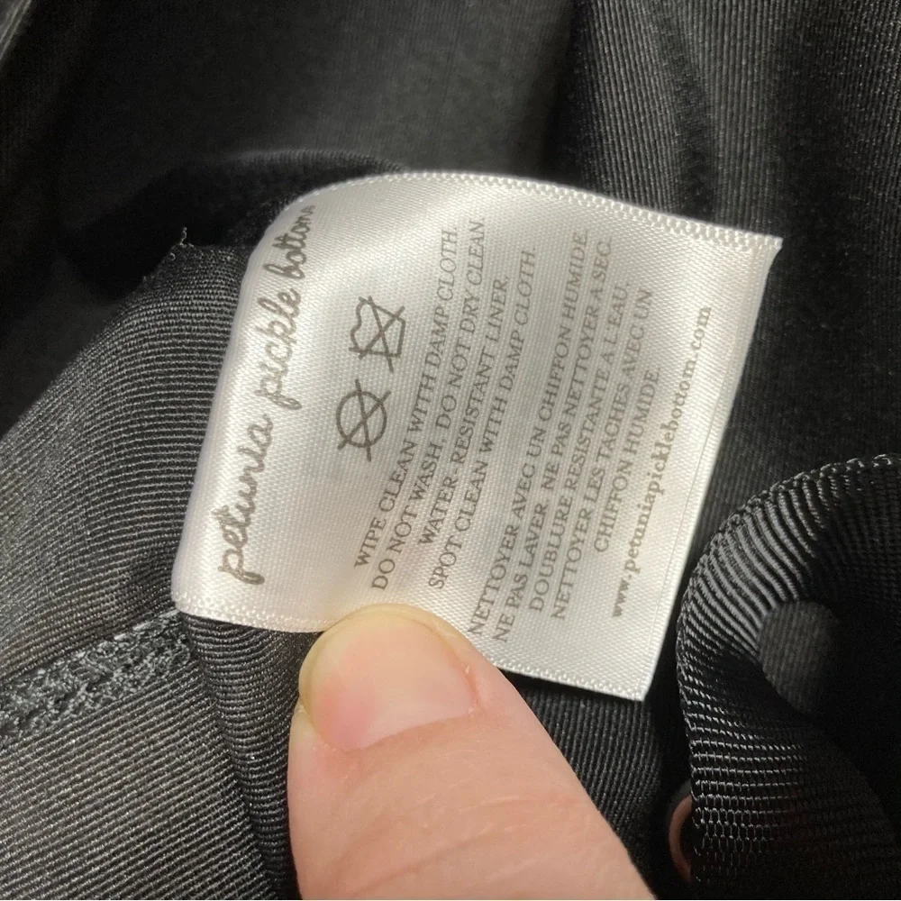 Petunia‎ Pickle Bottom Evening In Innsbruck in gray small/medium diaper bag